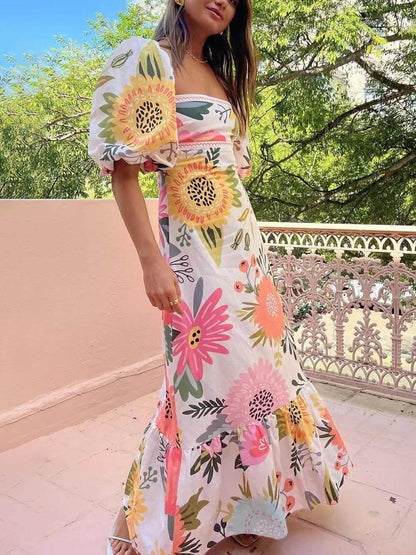 Felicitas | Maxikleid mit Blumenprint mit quadratischem Ausschnitt für Urlaub