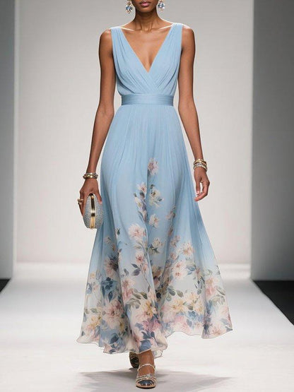 Paula | Maxikleid aus Chiffon mit Blumen hellblau und V-Ausschnitt