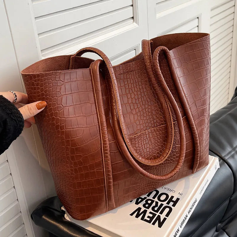 Paula | Raffinierte Schultertasche
